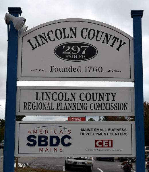 A candidates forum will take place at the Lincoln County Regional Planning Commission on Route 1 in Wiscasset at 6 p.m., Thursday, Oct. 6. The Lincoln County News will host the forum, which will feature candidates for Senate District 23 and House Districts 53, 80, 87, and 89.