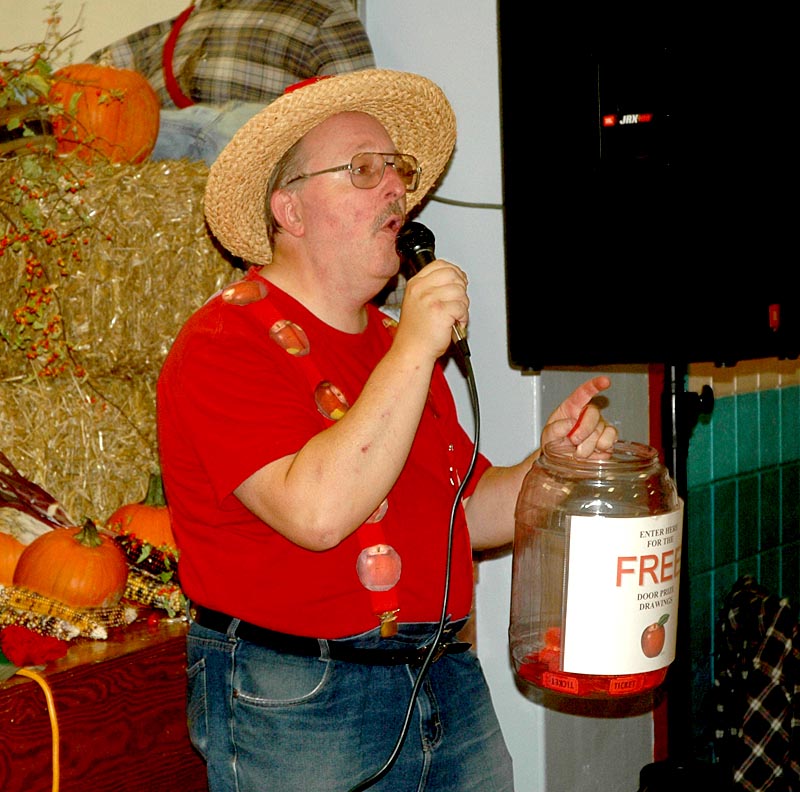 AppleFest Celebrates the Season in Nobleboro The Lincoln County News