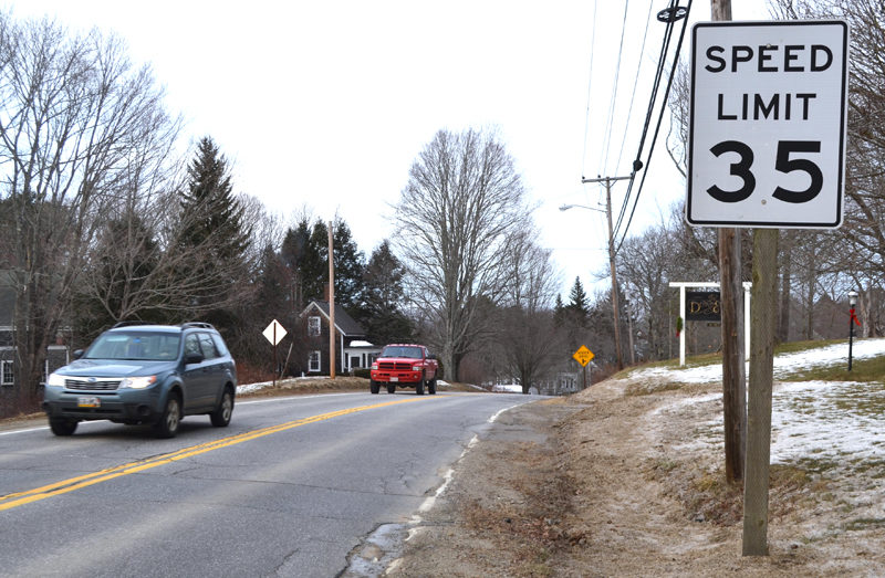 Vehicles enter the 35-mph zone on Bristol Road in Damariscotta on Tuesday, Dec. 20. (Maia Zewert photo)