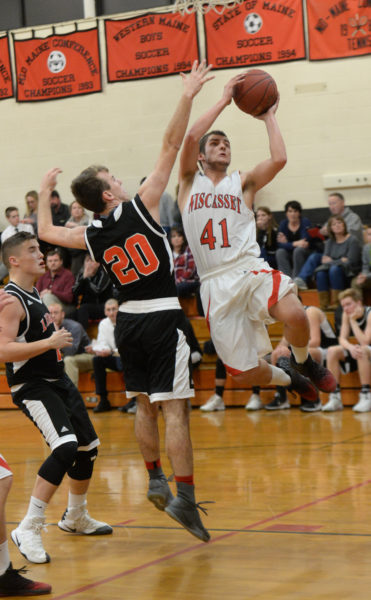 Cody Roberts drives inside for Wiscasset.  (Paula Roberts photo)