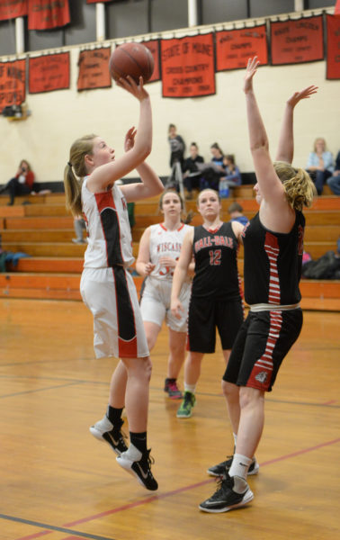 Hayhlee Craig shoots over a Hall-Dale defender. (Paula Roberts photo)