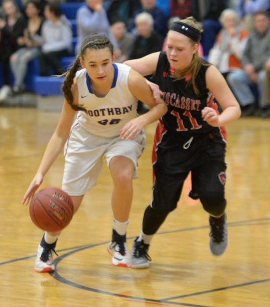 Lady Wolverine Maeve Blodgett guards Boothbay's Chloe Arsenault. (Paula Roberts photo)