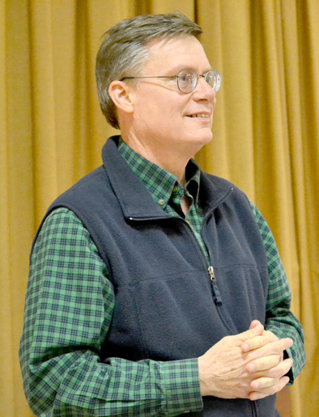 Moderator Carl "Chip" Griffin calls a special town meeting to order Monday, March 27. (Abigail Adams photo)