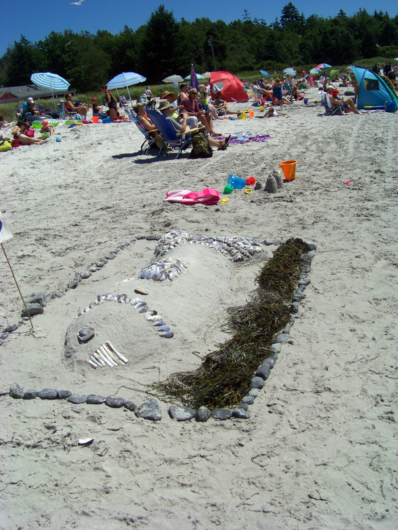 People are invited to express creativity and enjoy some friendly competition at the BeachcombersÂ’ Rest Nature Center Beachscapes Sandcastle Contest on Thursday, July 27 from 10:30 a.m. to 12:30 p.m.
