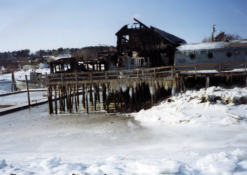 The restaurant at the pier in Damariscotta burned in 1993. (Photo courtesy Calvin and Marjorie Dodge)