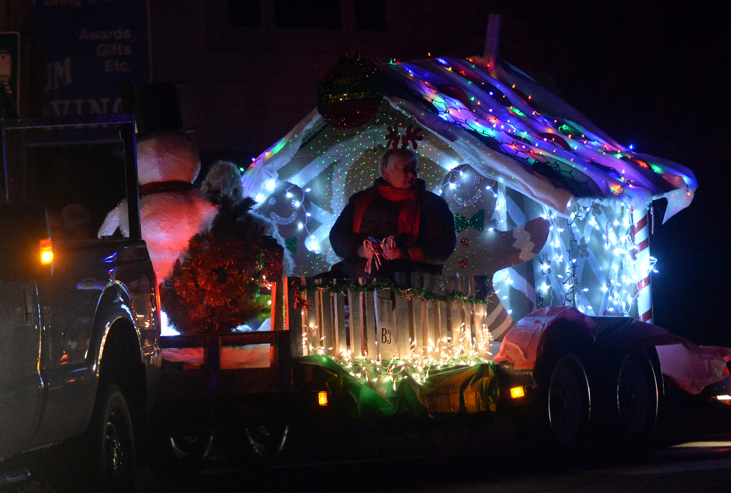 The Louis Doe Home Center float. (Paula Roberts photo) - The Lincoln County News