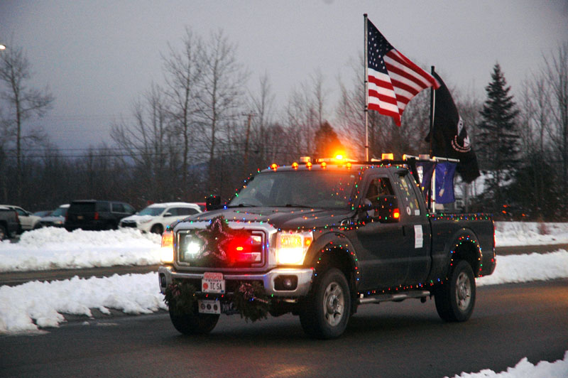 One of a number of brightly decorated vehicles in the Wreaths Across America convoy. (Alexander Violo photo)