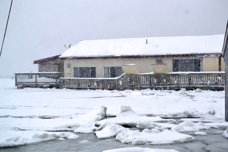 Shortly after high tide at Schooner Landing in Damariscotta during the blizzard the afternoon of Thursday, Jan. 4. (Maia Zewert photo)