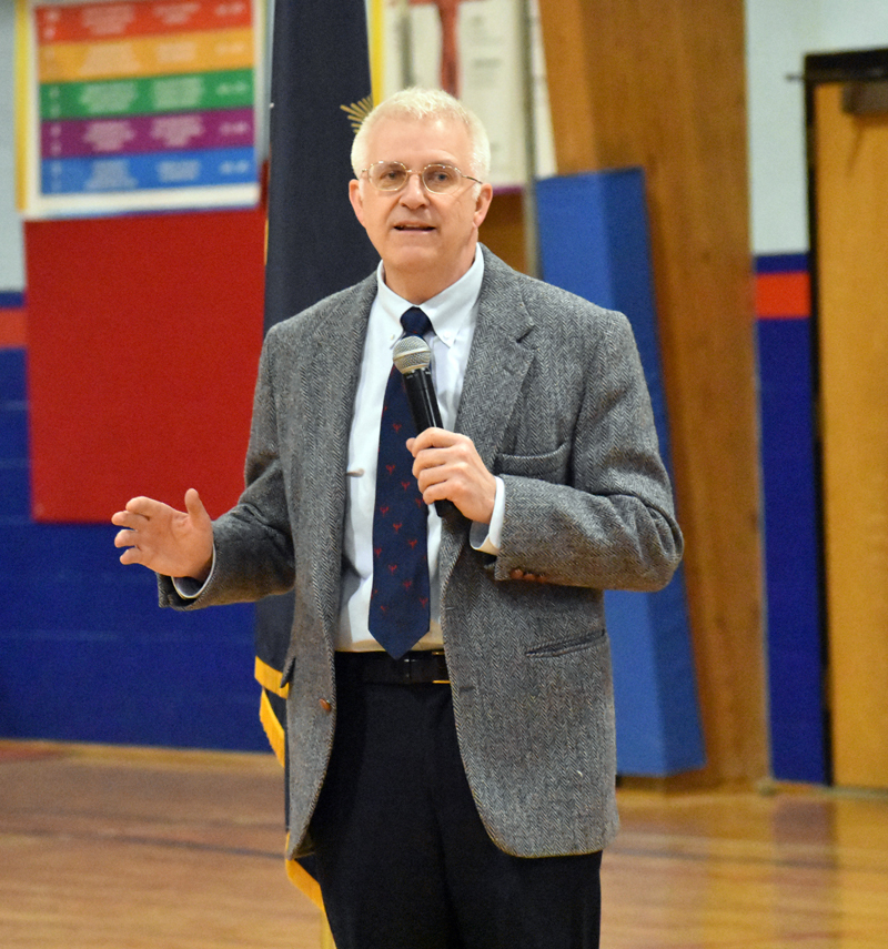 State Rep. Mick Devin, D-Newcastle, talks about his re-election campaign during the Democratic caucus for Bremen, Damariscotta, Newcastle, and Nobleboro. (Alexander Violo photo)