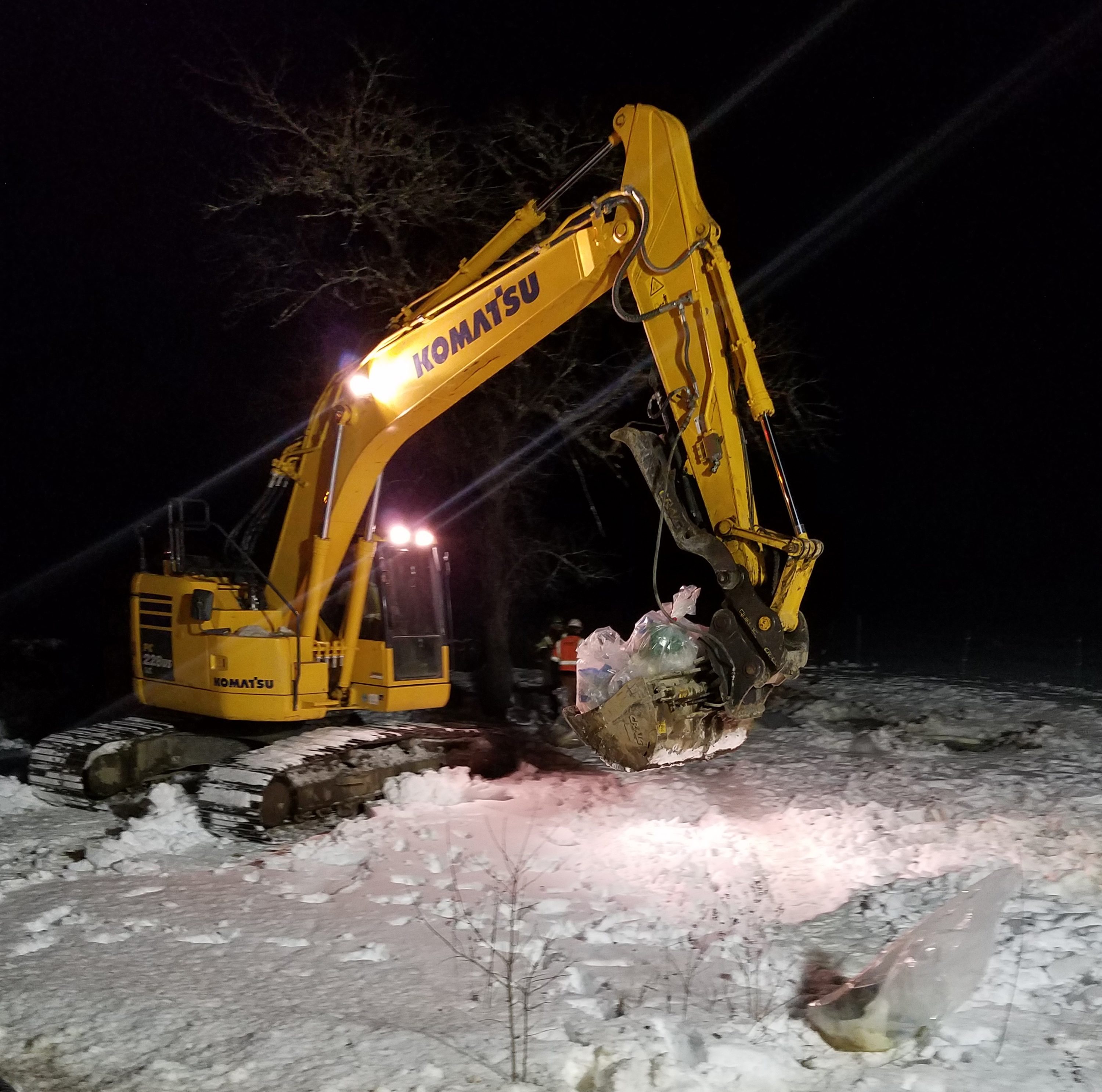 An excavator assists in cleanup operations at the site of a diesel spill on South Clary Road in Jefferson. The Maine Department of Environmental Protection is directing an extensive cleanup and remediation effort, according to Jefferson Fire Chief Walter Morris. (Photo courtesy Walter Morris)