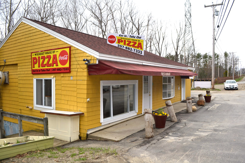 The Wiscasset House of Pizza, at 74 Flood Ave., will soon open under the management of Jeff and Maria Soldatos. (Charlotte Boynton photo)