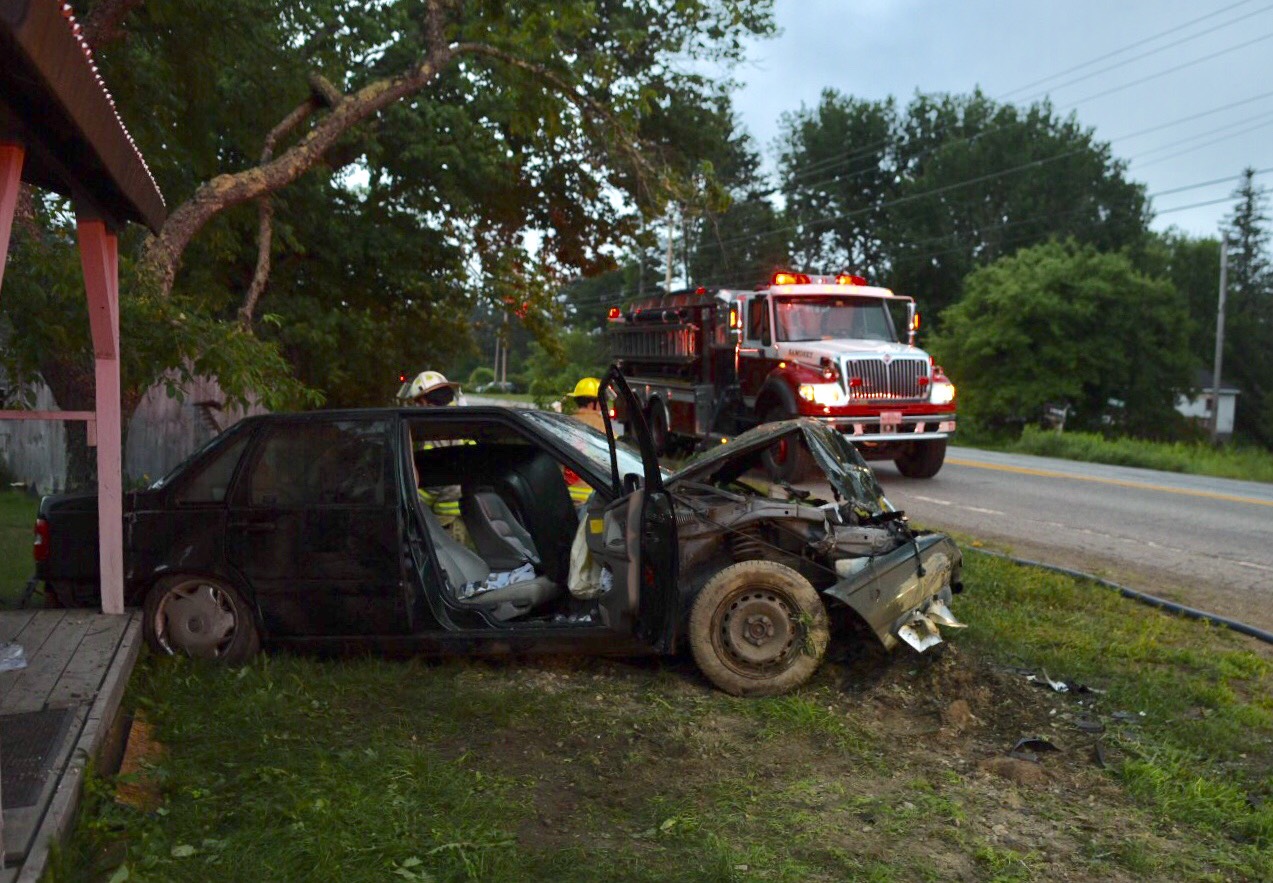 Two Brought to Hospital After Bristol Crash - The Lincoln County News