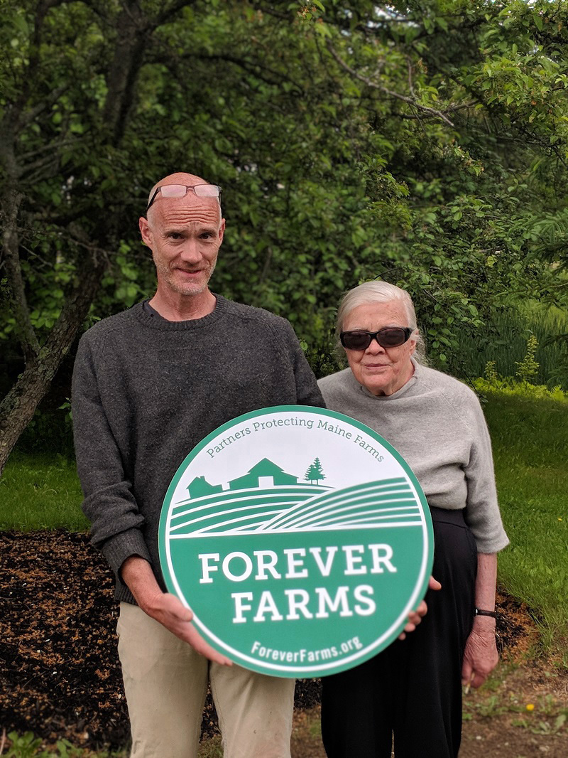 Mike Barker and Patty Krebs, of Alna Hopyard and Farm. (Photo courtesy Maine Farmland Trust)