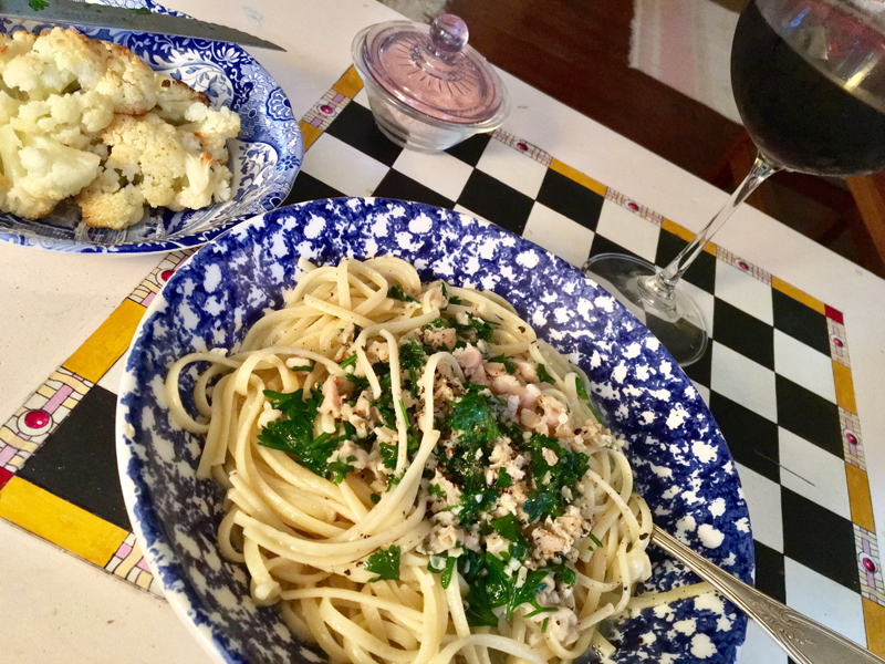 Linguine with white clam sauce and a side of roasted cauliflower makes for a memorable, and moveable, feast. (Suzi Thayer photo)