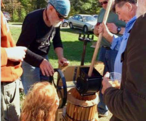 Pressing cider at Pownalborough Courthouse.