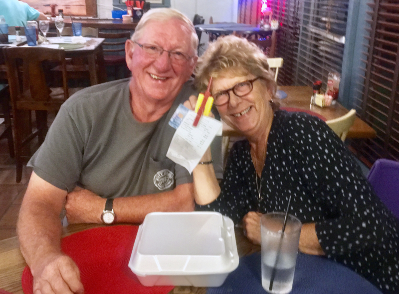 David and Brenda Falla at the Happy Clam. (Suzi Thayer photo)