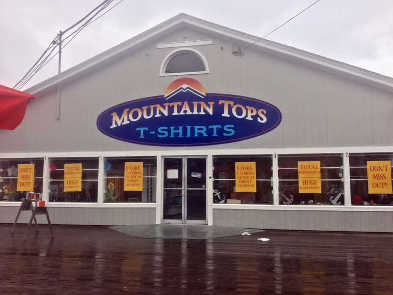 Mountain Tops is leaving Boothbay Harbor after 38 years in business. (Suzi Thayer photo)