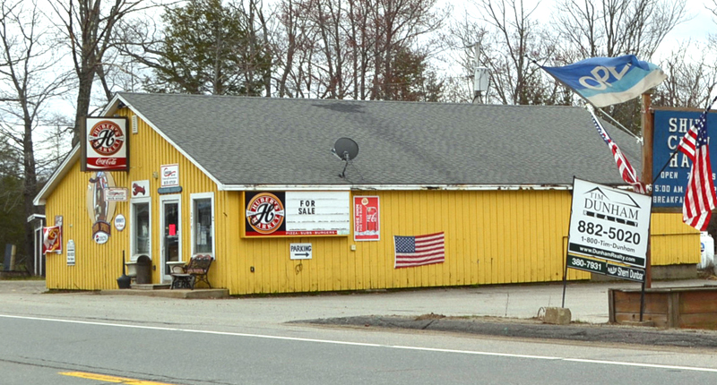 Concord Coach Lines will no longer provide bus service to Huber's Market in Wiscasset, according to the business's website. (Charlotte Boynton photo, LCN file)