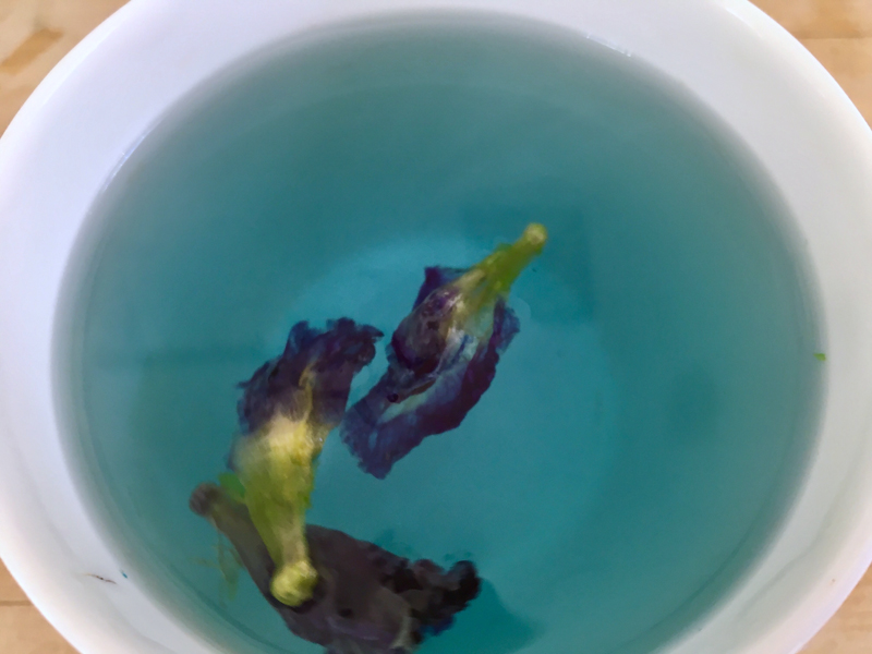 Butterfly pea flower tea is blue until you add a slice of lemon or lime. (Suzi Thayer photo)