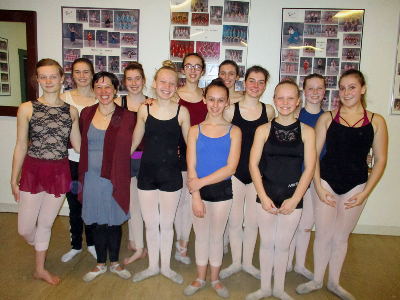 Gawler Leads Master Dance Classes in Newcastle The Lincoln County News