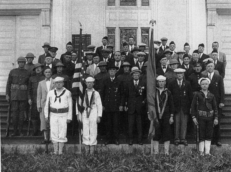 A Memorial Day photograph taken in front of the Baptist church, Damariscotta. (Photo courtesy Marjorie and Calvin Dodge)