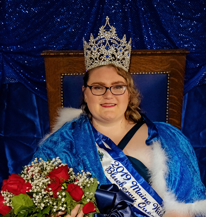 Maine Wild Blueberry Queen Crowned The Lincoln County News