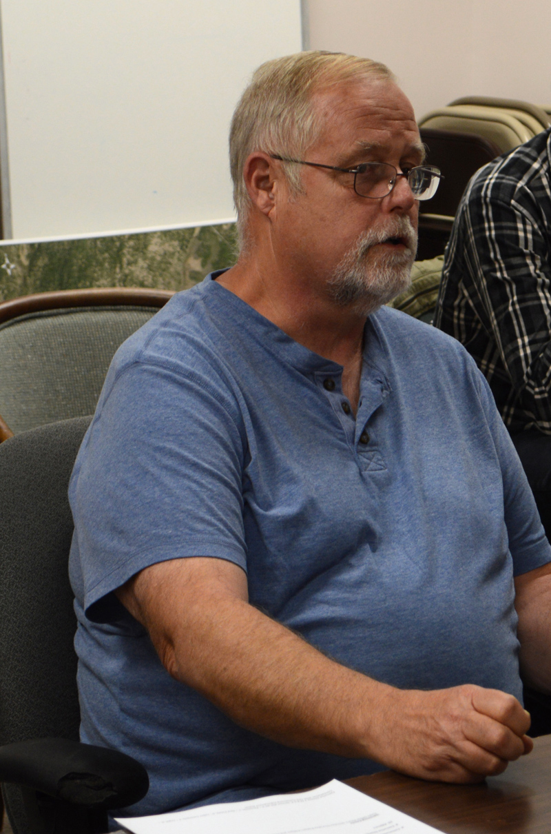 Sweet Georgia BBQ owner Ken Flower addresses the Newcastle Board of Selectmen on Monday, Sept. 9. The selectmen approved a permit for Flower to open a food wagon at 67 Main St. (Evan Houk photo)