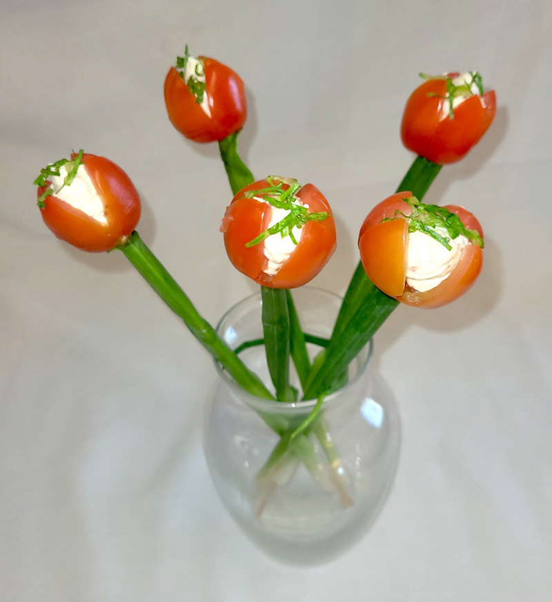 Ingrid Gundersen's tulip BLT bites in a bouquet.