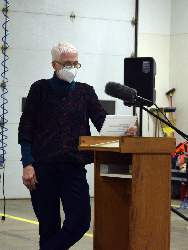 Second Selectman Linda Kristan reads a letter from Maine Municipal Association explaining the selectmen's legal requirement to place Article 4 on the Dec. 14 warrant at the Alna public hearing on Nov. 15. (Nate Poole photo)