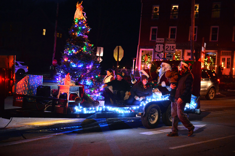 The Villages Christmas Parade 2022 Stats Villages Of Light Culminates In Return Of Parade - The Lincoln County News