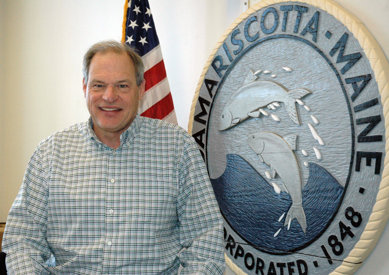 Damariscotta town manager Matt Lutkus in 2015 following his announcement to the selectmen of his intention to retire in 2016. He will be officially retiring from the town manager position on April 7 this year. (LCN file photo)