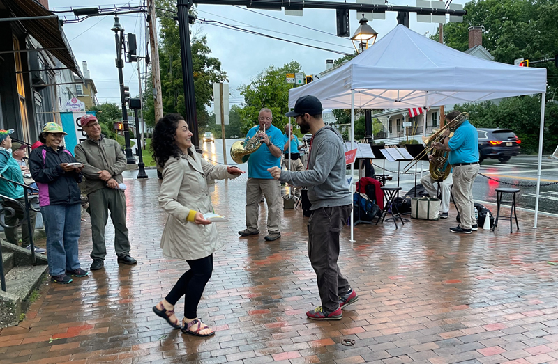 Wiscasset Art Walk begins the 2022 season on Thursday, June 30. Guest performers, like Downeast Brass in 2021, entertain visitors  rain or shine. (Photo courtesy Wiscasset Art Walk)