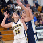 Mariners Clip Lady Panthers