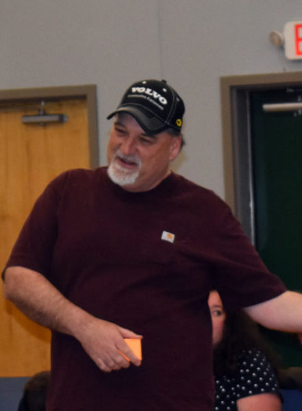 Somerville Road Commissioner Willard Pierpont addresses the voters during Somerville's annual town meeting in 2020. (LCN file photo)