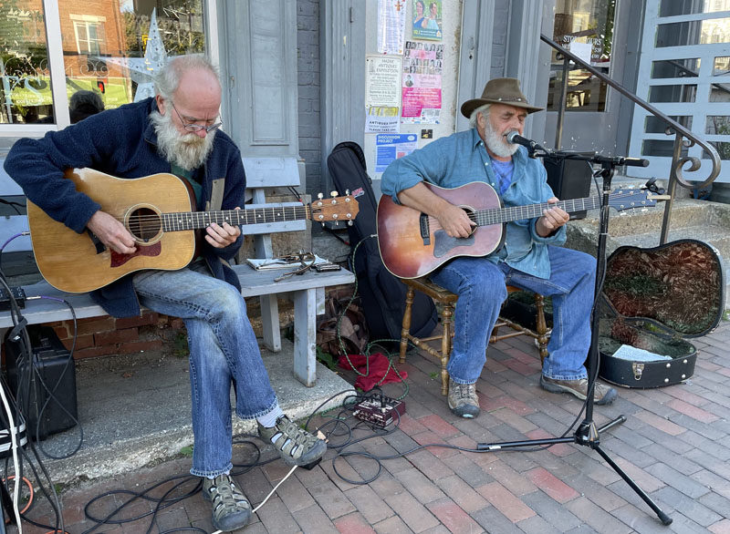 The dynamic musical duo of Chris Lannon (left) and Rick Turcotte returns to Wiscasset village for the Wiscasset Art Walk from 5-8 p.m. on Thursday, Aug. 31. (Courtesy photo)