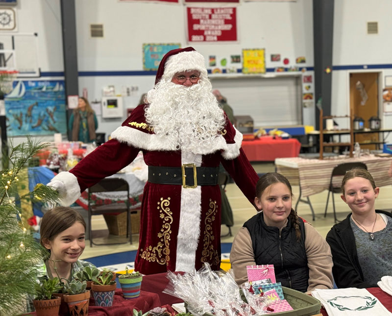 SBS Hosts Inaugural Holiday Craft Fair and Santa Claus The Lincoln