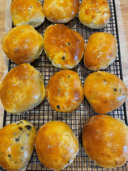 Currant buns with apricot glaze (Photo courtesy I. Winicov Harrington)