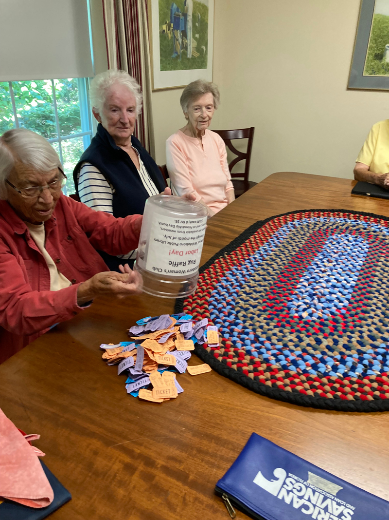 Rug Raffle Winner Announced - The Lincoln County News