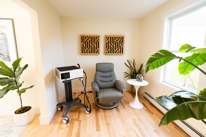 A chair sits beside the Extracorporeal Magneto Transduction Therapy machine at Intrinisc Health in Damariscotta. The state-of-the-art Swiss machine is one of two regenerative therapies offered at the chiropractic clinic. (Photo courtesy Peter Logue)
